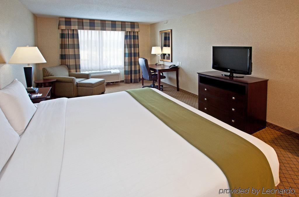 Holiday Inn Express Hotel & Suites Elkhart-South By Ihg Exterior photo
